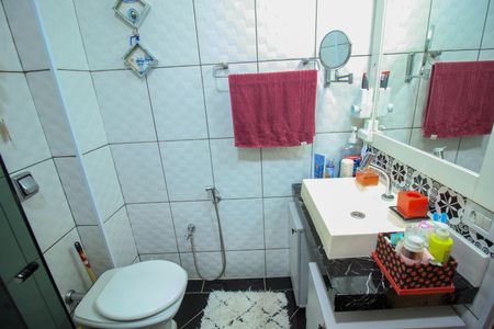 Apartamento à venda com 78m², 2 quartos e sem vagaBanheiro