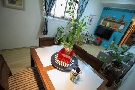 Apartamento à venda com 78m², 2 quartos e sem vagaSala