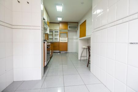 Apartamento para alugar com 139m², 3 quartos e 2 vagas Apartamento para alugar com 139m², 3 quartos e 2 vagasÁrea de Serviço