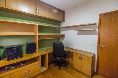 Apartamento para alugar com 139m², 3 quartos e 2 vagas Apartamento para alugar com 139m², 3 quartos e 2 vagasSuíte 3