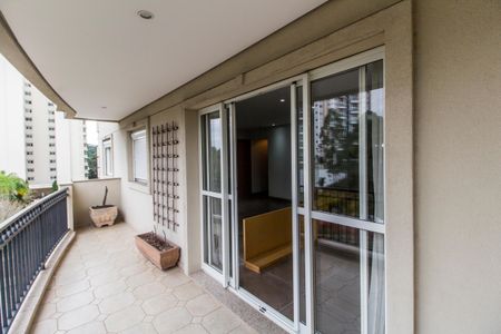 Apartamento para alugar com 139m², 3 quartos e 2 vagas Apartamento para alugar com 139m², 3 quartos e 2 vagasVaranda Sala de Jantar