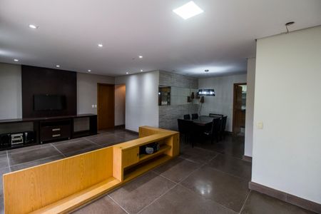 Apartamento para alugar com 139m², 3 quartos e 2 vagas Apartamento para alugar com 139m², 3 quartos e 2 vagasSala
