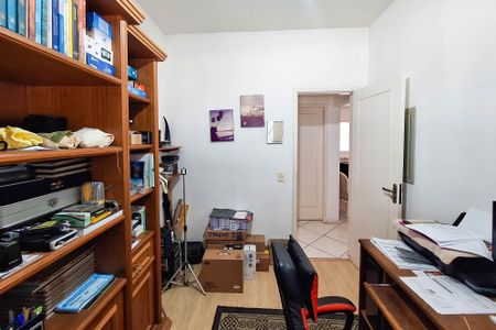 Casa de condomínio à venda com 483m², 7 quartos e 4 vagasEscritório