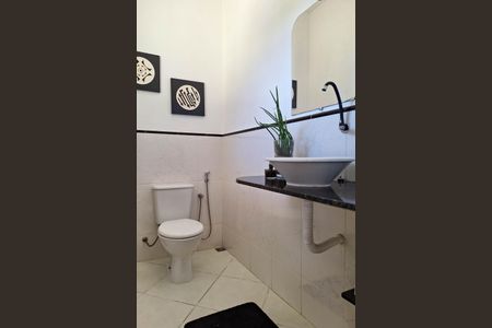 Casa de condomínio à venda com 483m², 7 quartos e 4 vagasLavabo