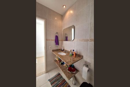 Casa de condomínio à venda com 483m², 7 quartos e 4 vagasBanheiro 1