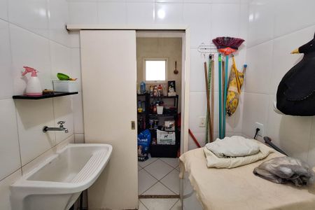 Casa de condomínio à venda com 483m², 7 quartos e 4 vagasÁrea de Serviço 