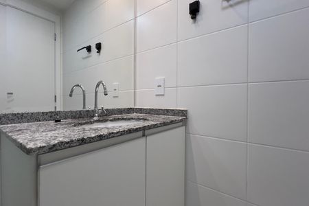 Apartamento para alugar com 58m², 2 quartos e 1 vaga Apartamento para alugar com 58m², 2 quartos e 1 vagaBanheiro