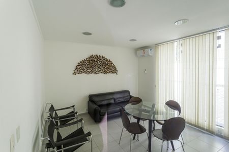 Apartamento à venda com 40m², 1 quarto e 1 vagaÁrea comum