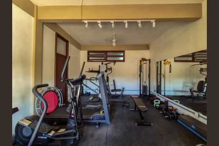 Casa de condomínio à venda com 180m², 3 quartos e 4 vagasÁrea comum