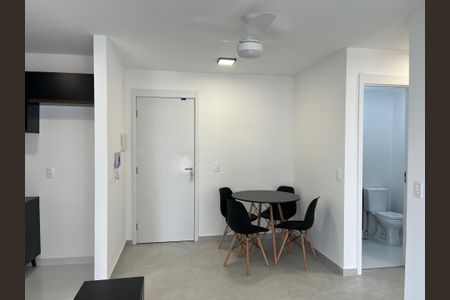 Apartamento para alugar com 55m², 2 quartos e 1 vagaSala