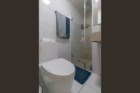 Casa de condomínio à venda com 74m², 2 quartos e 2 vagasBanheiro