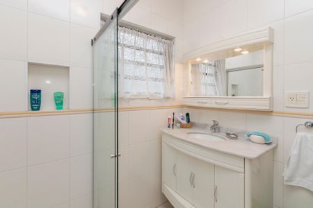 Casa à venda com 170m², 4 quartos e 3 vagas Casa à venda com 170m², 4 quartos e 3 vagasBanheiro Social