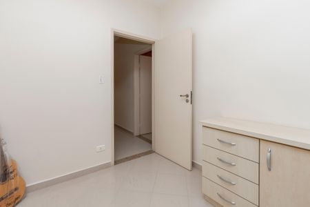 Casa à venda com 170m², 4 quartos e 3 vagas Casa à venda com 170m², 4 quartos e 3 vagasQuarto 2