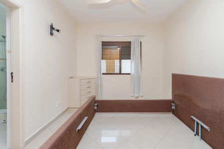 Casa à venda com 170m², 4 quartos e 3 vagas Casa à venda com 170m², 4 quartos e 3 vagasSuíte