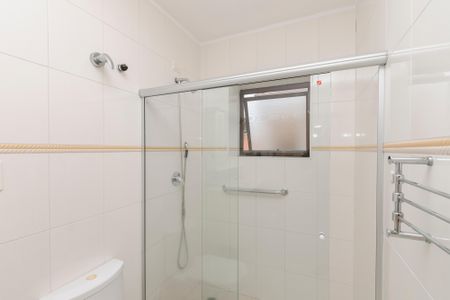 Casa à venda com 170m², 4 quartos e 3 vagas Casa à venda com 170m², 4 quartos e 3 vagasBanheiro da Suíte