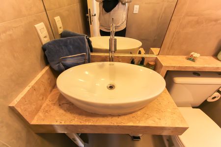 Apartamento para alugar com 87m², 2 quartos e 4 vagas Apartamento para alugar com 87m², 2 quartos e 4 vagasBanheiro