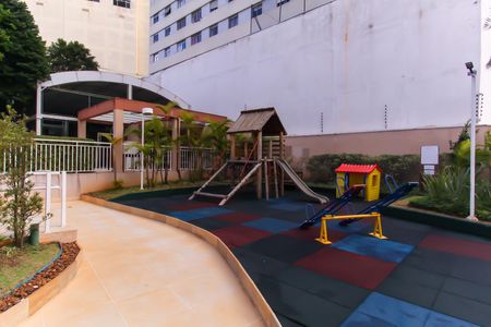 Apartamento para alugar com 87m², 2 quartos e 4 vagas Apartamento para alugar com 87m², 2 quartos e 4 vagasÁrea comum - Playground