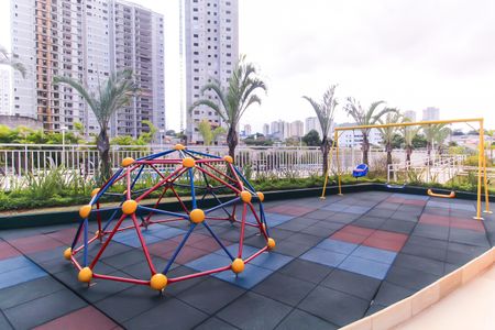 Apartamento para alugar com 87m², 2 quartos e 4 vagas Apartamento para alugar com 87m², 2 quartos e 4 vagasÁrea comum - Playground