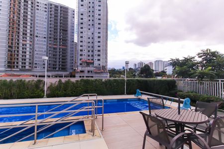 Apartamento para alugar com 87m², 2 quartos e 4 vagas Apartamento para alugar com 87m², 2 quartos e 4 vagasÁrea comum - Piscina