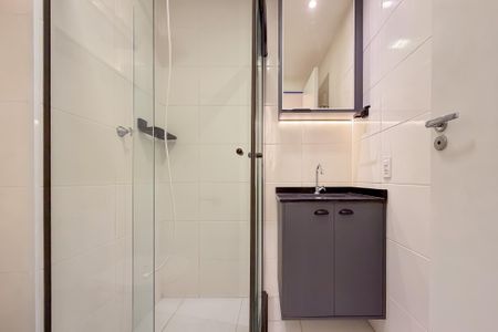 Studio para alugar com 27m², 1 quarto e sem vaga Studio para alugar com 27m², 1 quarto e sem vagaBanheiro