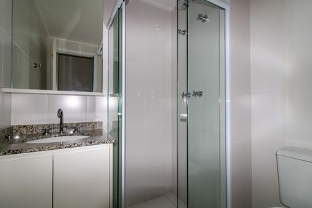 Apartamento para alugar com 68m², 2 quartos e 1 vaga Apartamento para alugar com 68m², 2 quartos e 1 vagaBanheiro