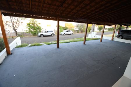 Casa de condomínio à venda com 130m², 3 quartos e 8 vagasSuíte Vista