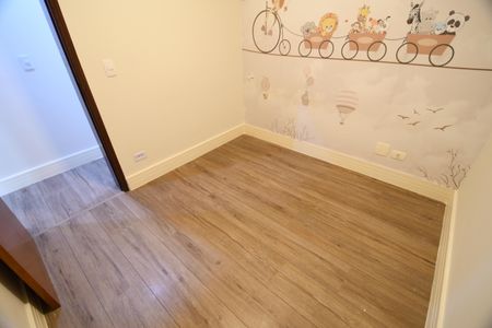 Casa de condomínio à venda com 130m², 3 quartos e 8 vagasQuarto 2