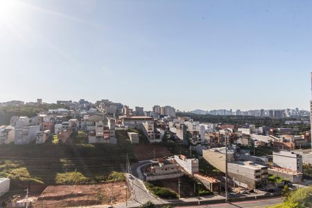 Apartamento à venda com 65m², 2 quartos e 1 vaga Apartamento à venda com 65m², 2 quartos e 1 vagaVista da Sacada