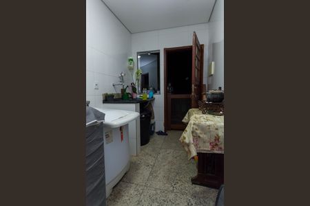 Casa de condomínio à venda com 160m², 3 quartos e 2 vagasÁrea de Serviço
