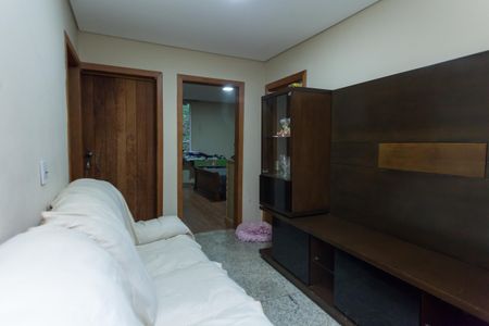 Casa de condomínio à venda com 160m², 3 quartos e 2 vagassala