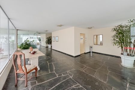 Apartamento à venda com 95m², 2 quartos e 1 vagaHall social