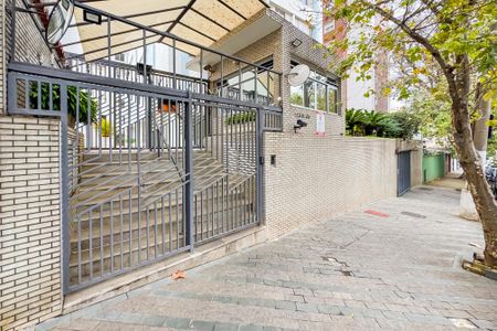 Apartamento à venda com 95m², 2 quartos e 1 vagaFachada