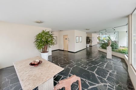 Apartamento à venda com 95m², 2 quartos e 1 vagaHall social