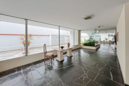 Apartamento à venda com 95m², 2 quartos e 1 vagaHall social