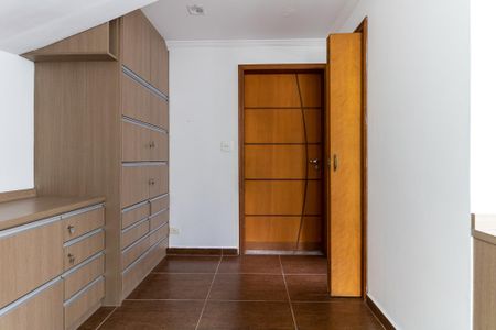Casa à venda com 170m², 3 quartos e 2 vagasCorredor