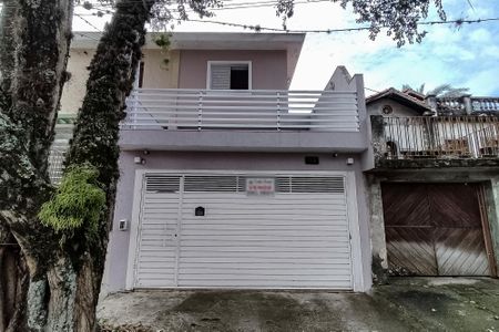Casa à venda com 170m², 3 quartos e 2 vagasFachada