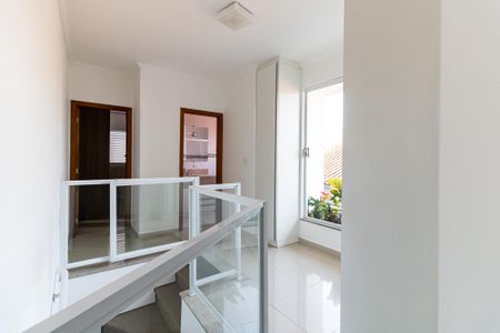 Casa à venda com 170m², 3 quartos e 2 vagasCorredor