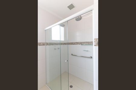 Casa à venda com 170m², 3 quartos e 2 vagasBanheiro Social