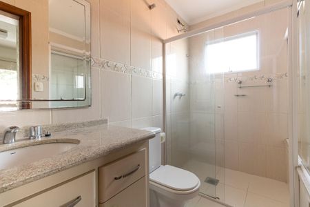 Casa à venda com 170m², 3 quartos e 2 vagasBanheiro da Suíte