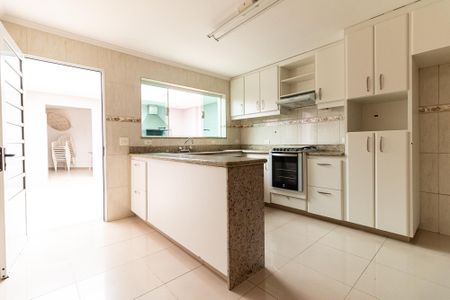 Casa à venda com 170m², 3 quartos e 2 vagasCozinha