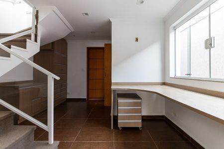 Casa à venda com 170m², 3 quartos e 2 vagasCorredor