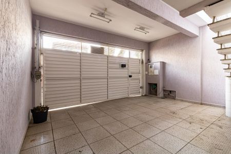 Casa à venda com 170m², 3 quartos e 2 vagasGaragem