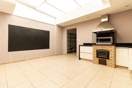 Casa à venda com 170m², 3 quartos e 2 vagasÁrea Gourmet