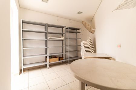 Casa à venda com 170m², 3 quartos e 2 vagasLavanderia
