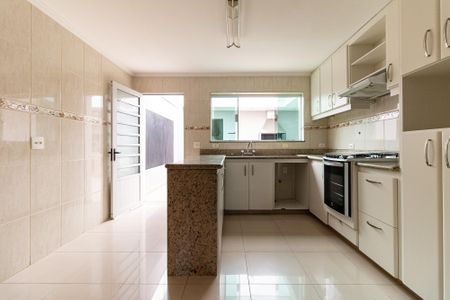 Casa à venda com 170m², 3 quartos e 2 vagasCozinha