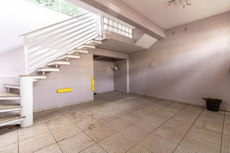 Casa à venda com 170m², 3 quartos e 2 vagasGaragem