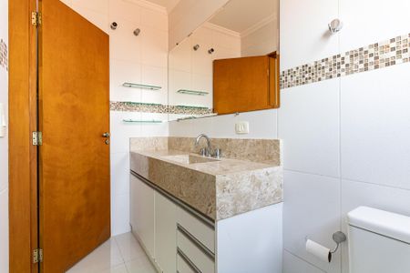 Casa à venda com 170m², 3 quartos e 2 vagasBanheiro Social