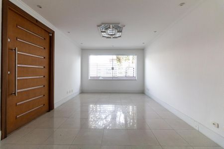 Casa à venda com 170m², 3 quartos e 2 vagasSala