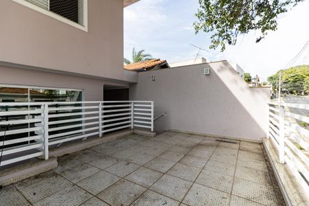 Casa à venda com 170m², 3 quartos e 2 vagasTerraço