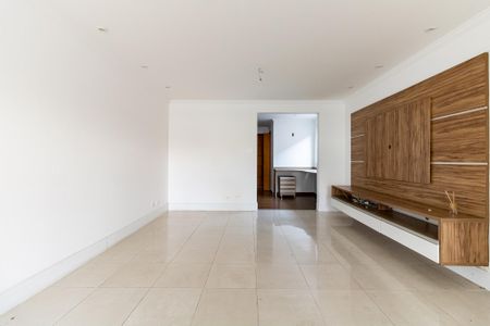 Casa à venda com 170m², 3 quartos e 2 vagasSala